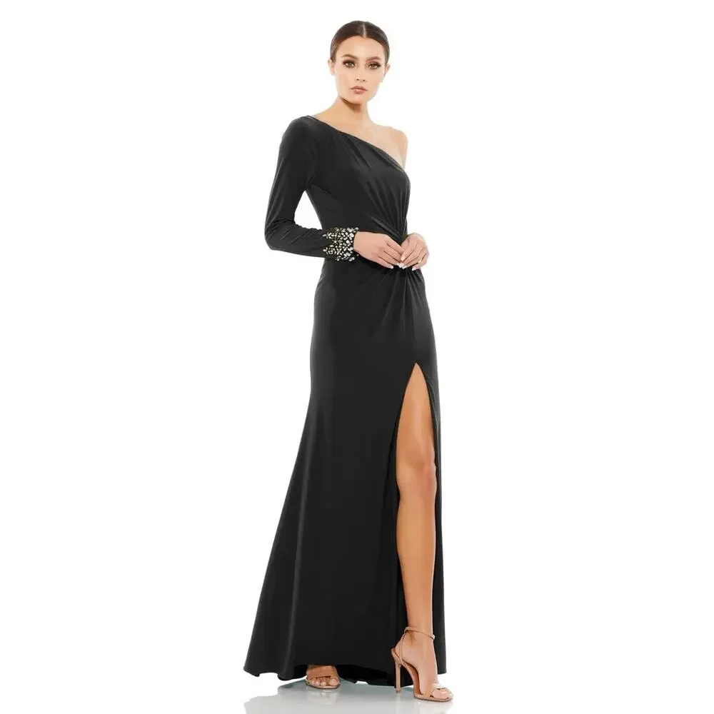 Mac Duggal 55696 Black‎ One Sleeve Beaded Cuff Side Twist Gown Size 12 New